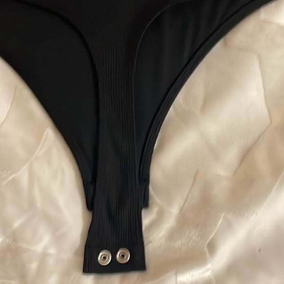 Express Body Contour High Compression Double V-Neck Bodysuit size small - Picture 6 of 7